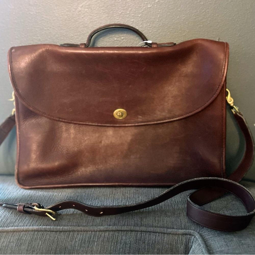 Lexington brown supple leather briefcase suitcase messenger bag. Great condition